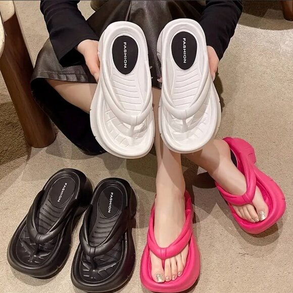 NEW Black Women's Solid Color Flip Flops Casual Wedge Platform Sandal size 5.5-6 - Picture 2 of 11